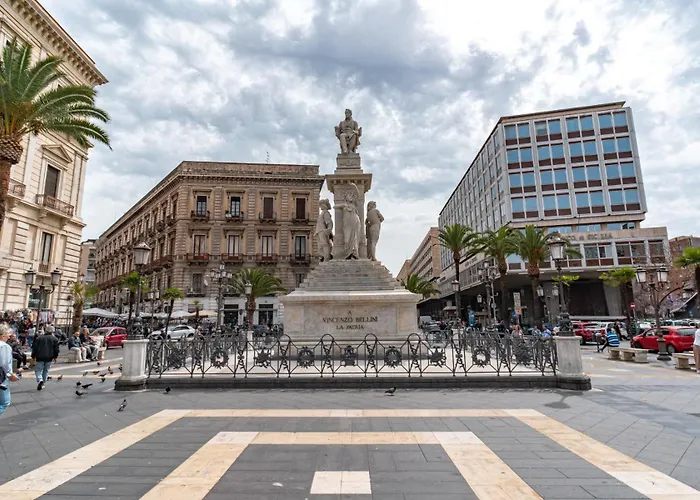 Luni Centro 度假居 卡塔尼亚