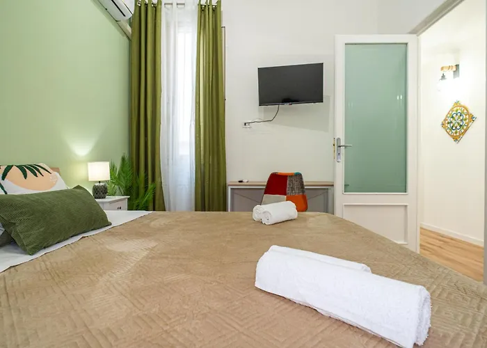 Tatil Evi Luni Centro Katanya